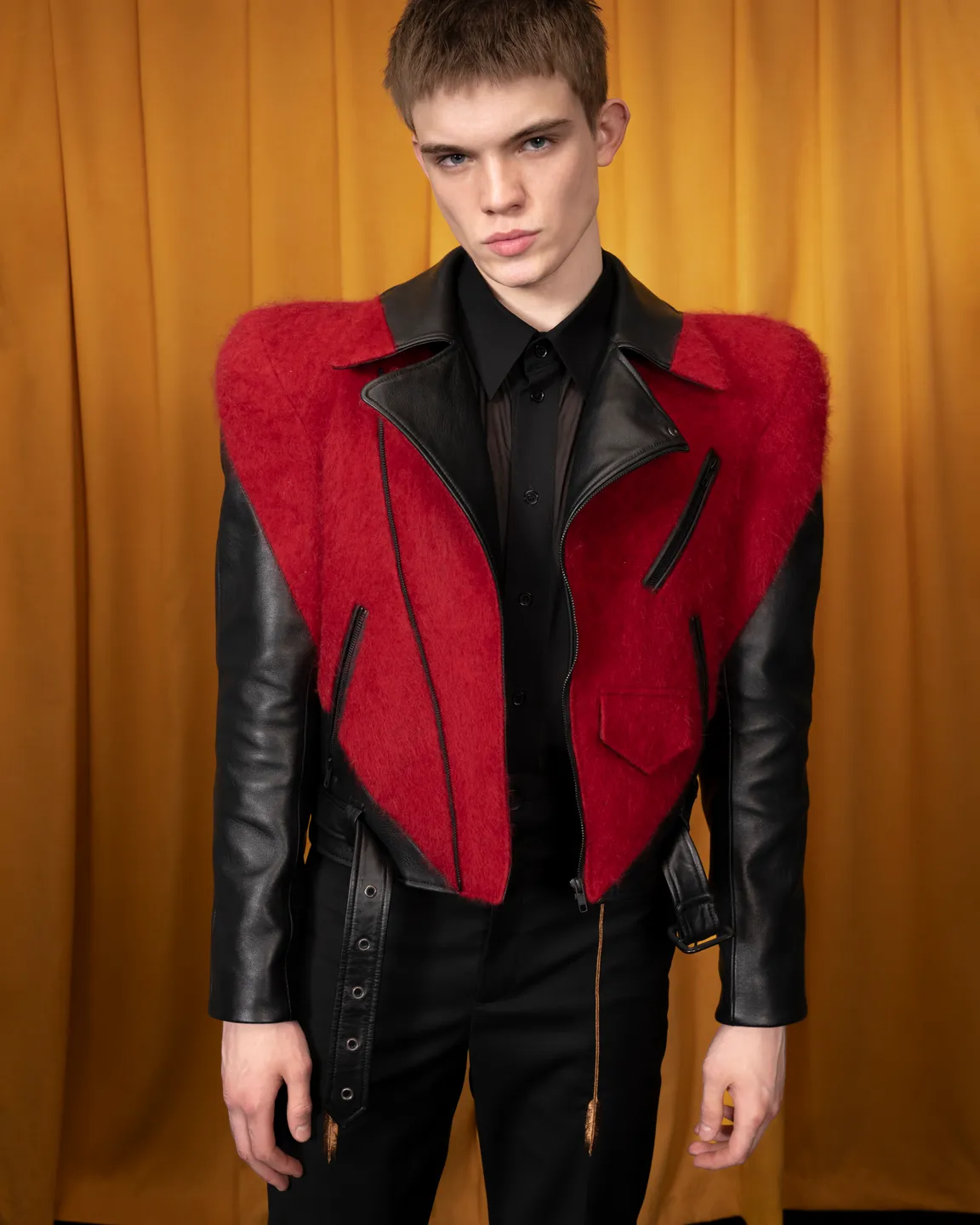 Кожаная куртка 