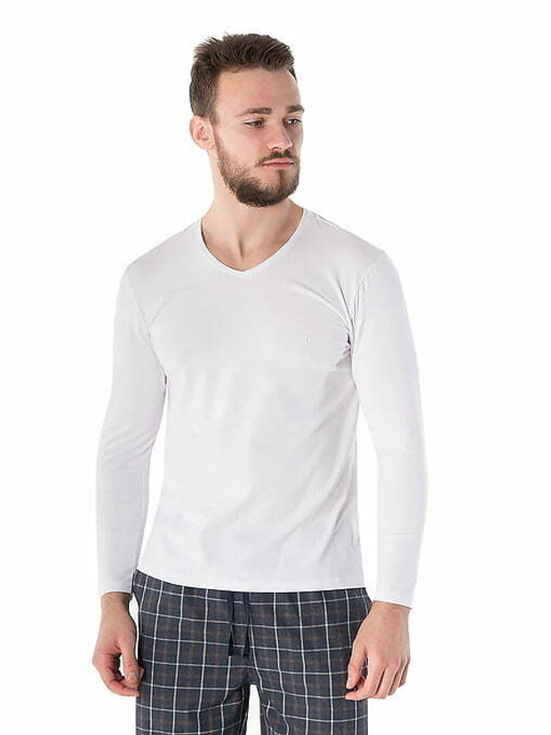 Футболка мужская с V-образным вырезом