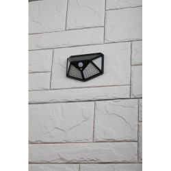 Светильник уличный ЭРА ERAFS100-04 на солнечной батарее настенный с датчиком движения 500 lm