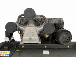 Компрессор поршневой 270.LB50 REMEZA (Белоруссия): 690 л/мин., 10 бар, ресивер 270 л., 4 кВт, 380В, габариты без упак. 1650x510x1150 мм, 180 кг.