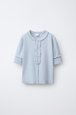 ZARA ФУТБОЛКА ОВЕРЛОК С ПУГОВИЦАМИ, ГОЛУБОЙ