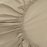 Простыня на резинке из стираного перкаля бежево-серого цвета из коллекции essential, 200х200х30 см