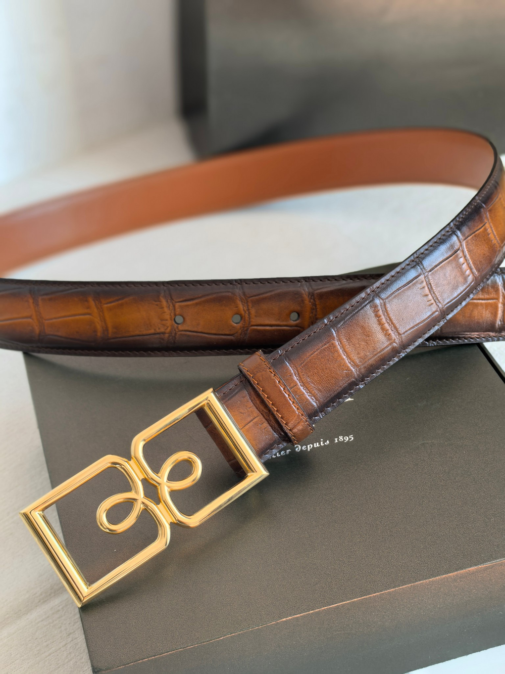 Ремень из коровьей кожи с ручной окраской