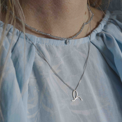 колье «а» из белого золота