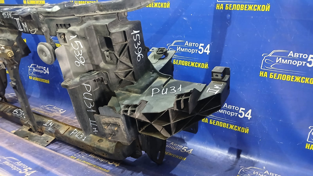 Рамка радиатора / телевизор NISSAN PRESAGE 2006-2009