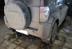 Фаркоп под квадрат для Suzuki Grand Vitara (3 двери), 2005-2015, Бизон.FA 0852-E