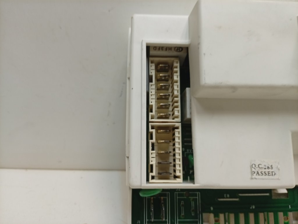 ARXL100 кт69 Электронный модуль для стиральной машины Hotpoint-Ariston 09125009777 б/у