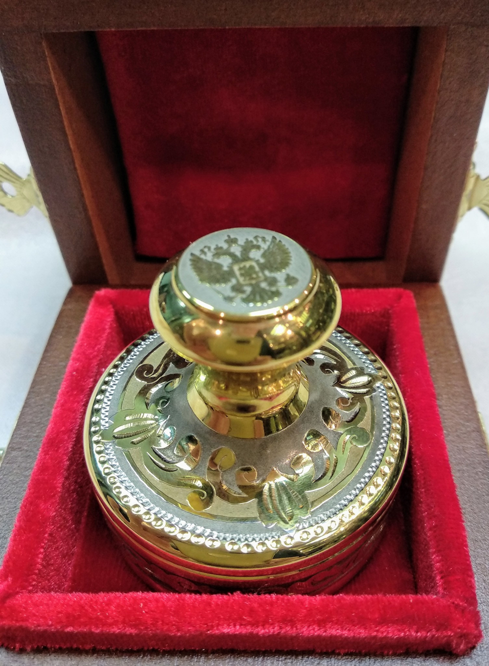 Печать "Гербовая"