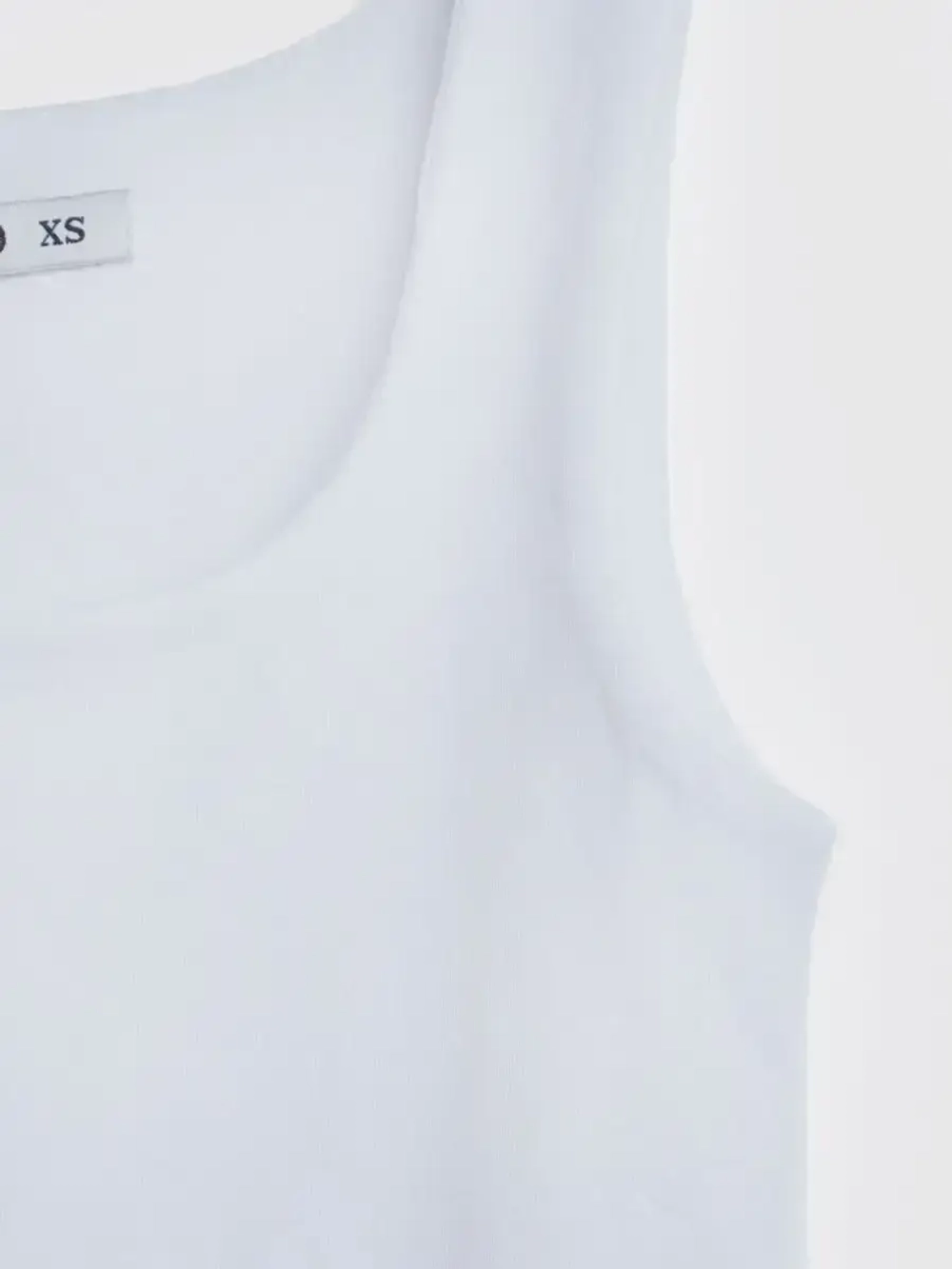 Белый кроп топ укороченный под пиджак