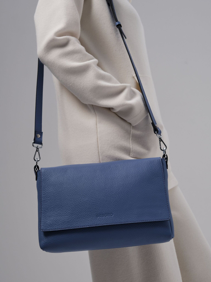 Сумка кожаная на плечо сиреневая