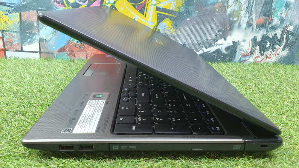 Ноутбук Acer i5/4 Gb/GT 630M 1 ГБ/Aspire AS5750G-2454G50Mnkk [lx.rxp01.002]/Windows 7