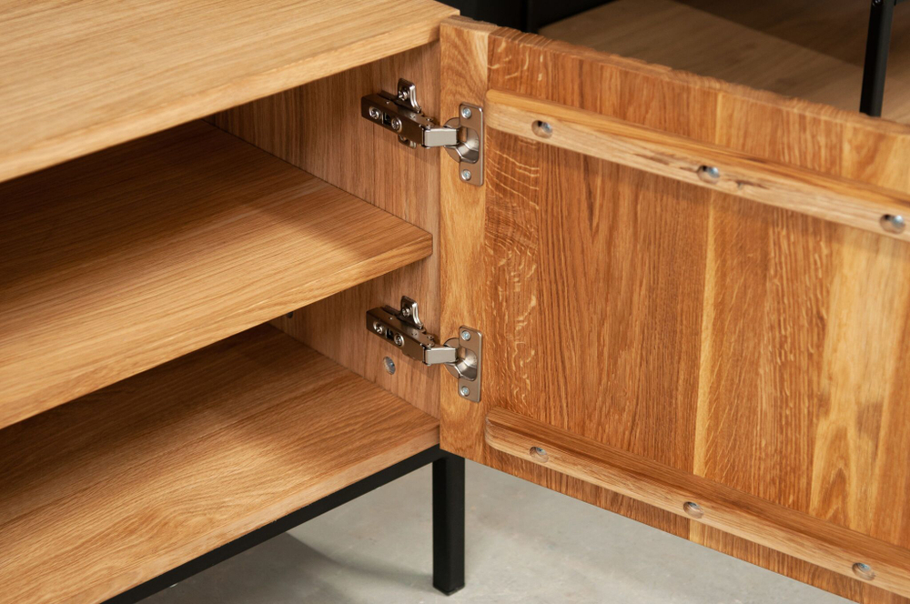 Тумба под телевизор Грувс, массив дуба, лофт