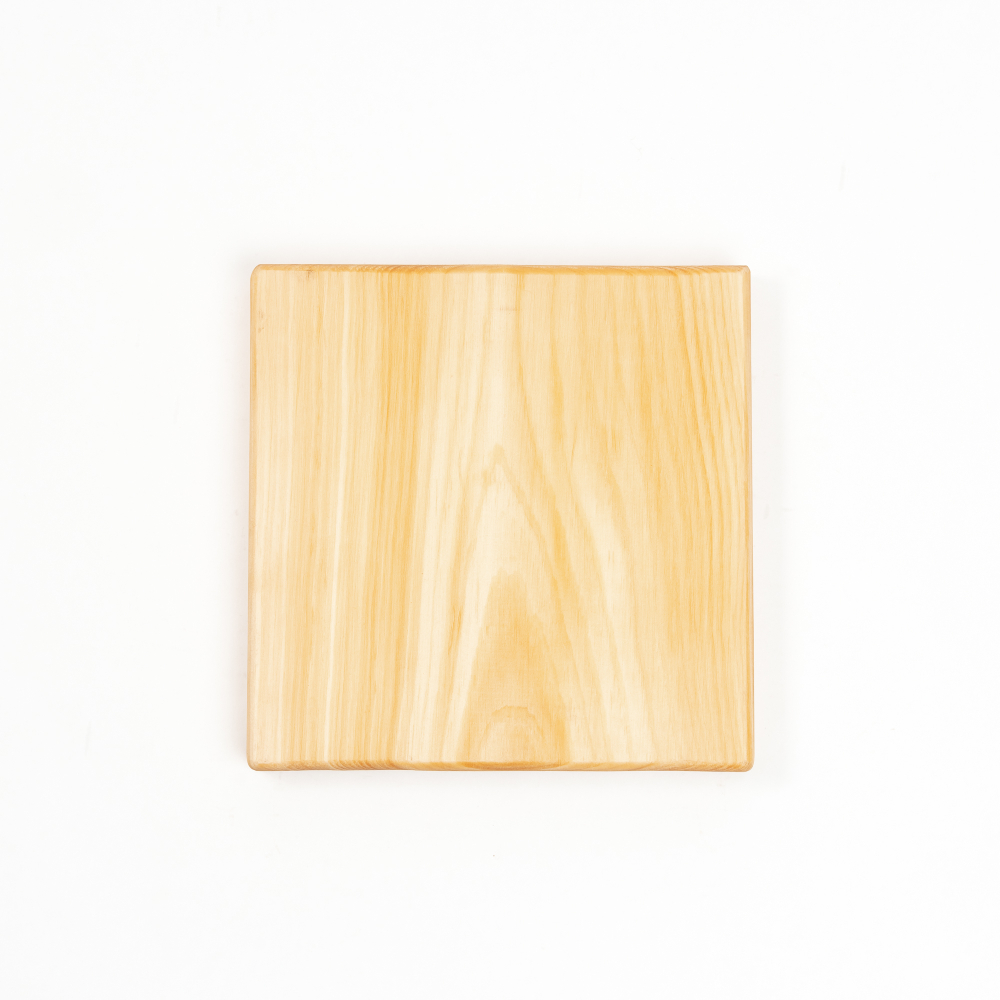 Деревянная менажница из кедра для подачи блюд и закусок "Дом там где сердце"