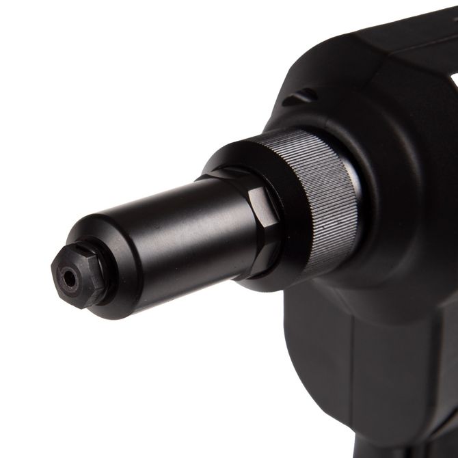 MIGHTY SEVEN (DR-102A1) Заклепочник аккумуляторный 2,4-6,4 мм, 18 В, 3 предмета, кейс