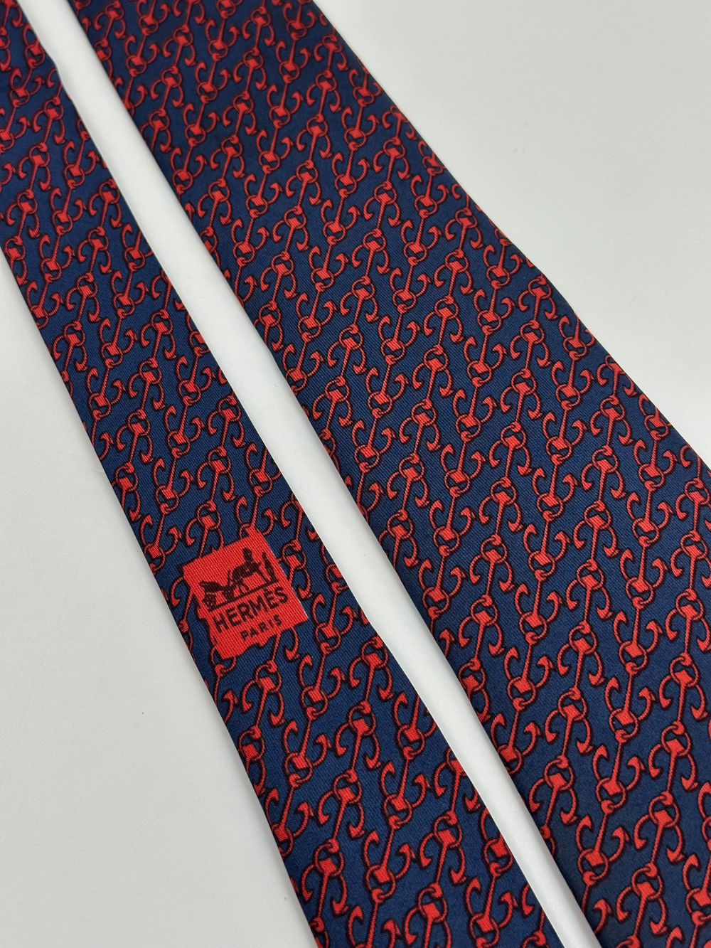 Галстук синий с якорями Hermes