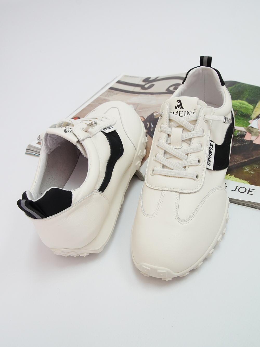 Кроссовки женские демисезонные