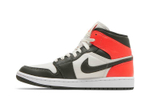 Кроссовки Jordan Air Jordan 1 Mid Se "Newsprint" (Женская размерная сетка)