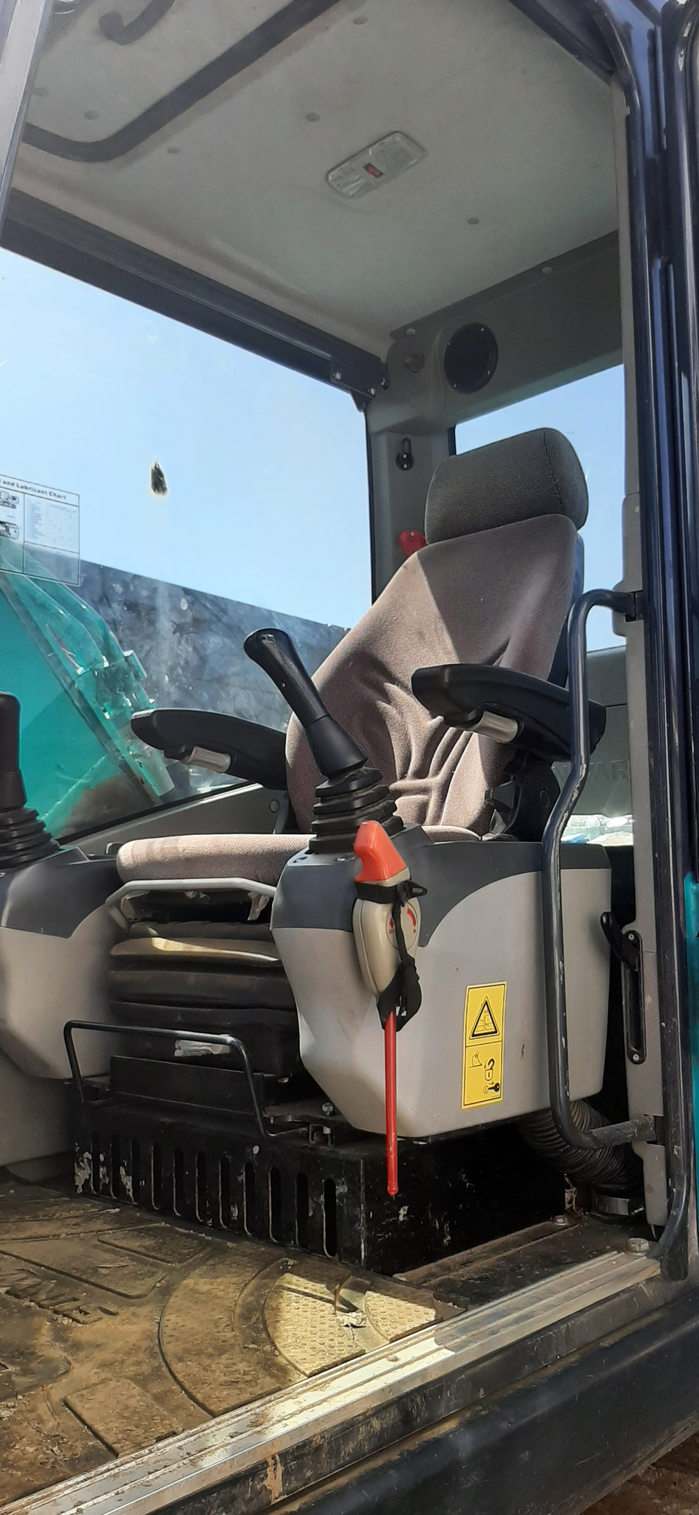 SUNWARD SWE210 Экскаватор SWE210 (Дизельный, 6,5 л, 154 л.с., АТ)