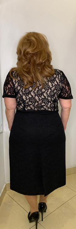 Комбинированное нарядное платье с бежевым гипюром