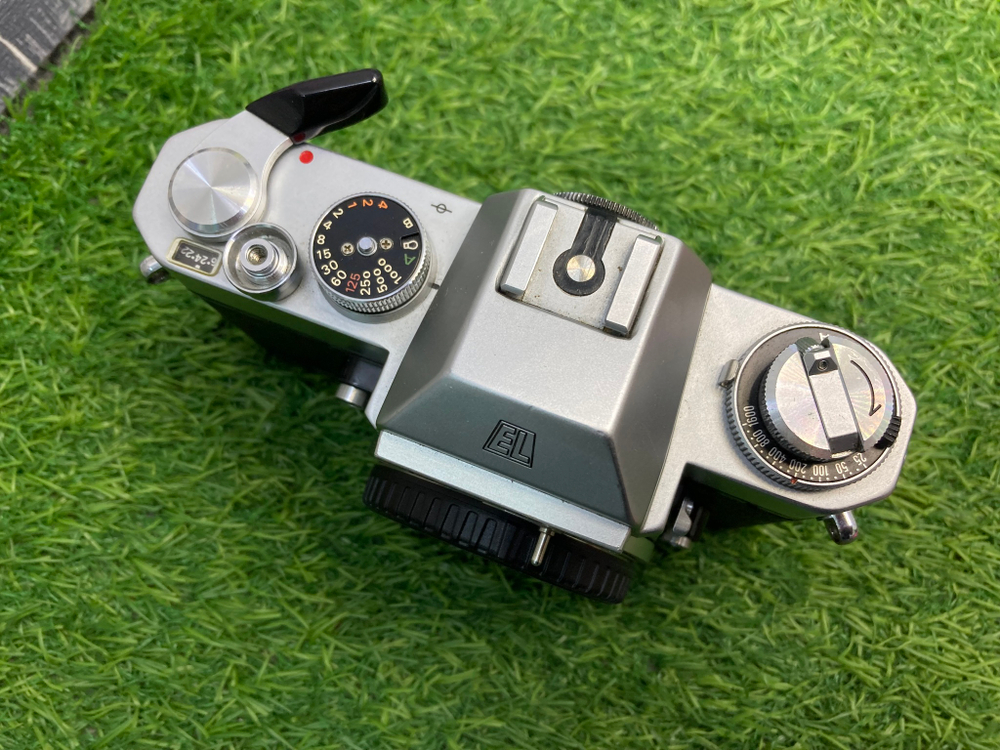 Nikon Nikomat EL Silver