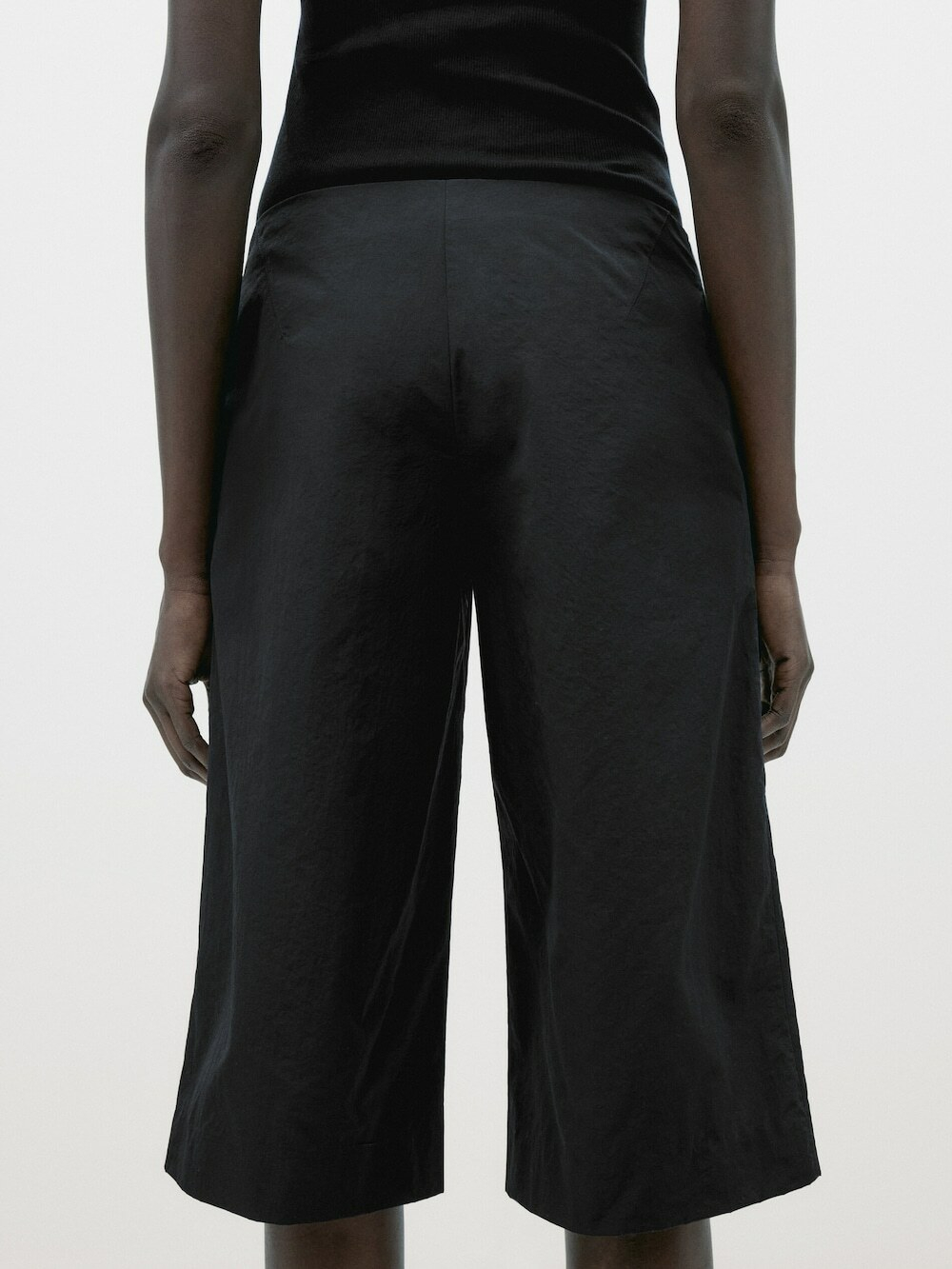 Bermuda massimo dutti 2025