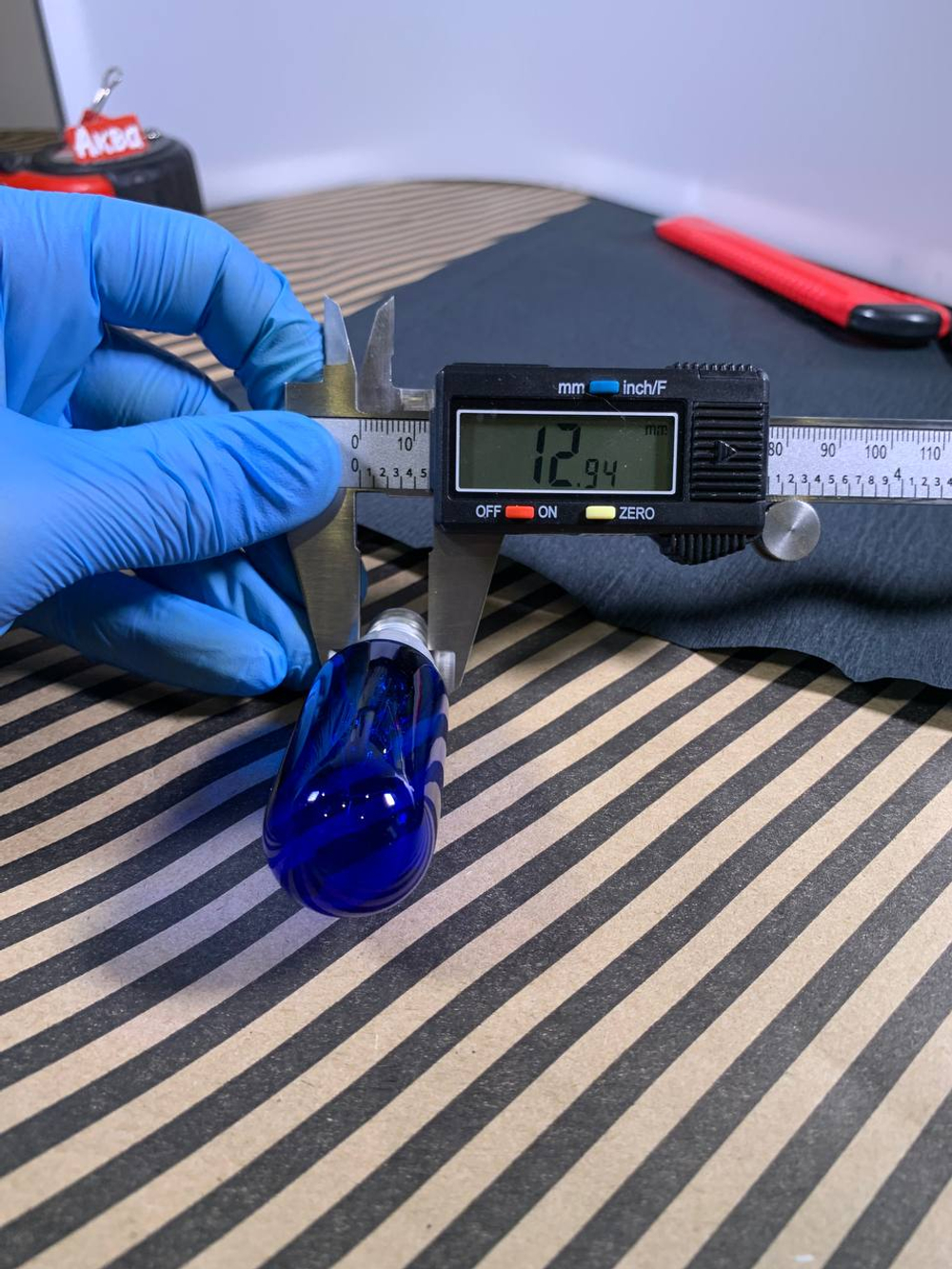 Лампа синяя для холодильника E14 25W bosch 00612235