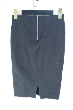 Юбка ZARA лаконичная 42 размер