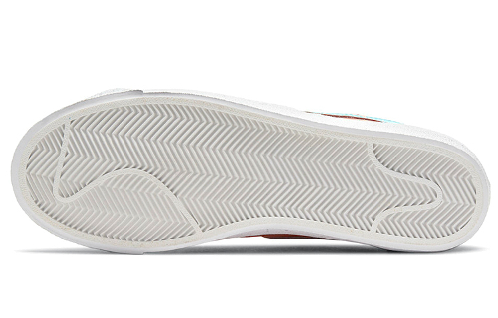 Кроссовки Nike Blazer Low '77 Swoosh (Женская размерная сетка)