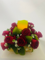 Полянка со свечой на постаменте