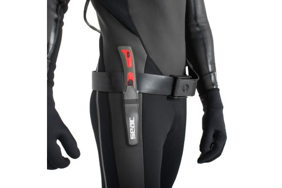 Нож Seac Bat черно-красный