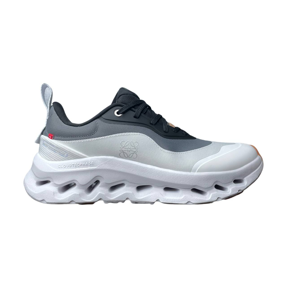 LOEWE x On Cloudtilt (White/Grey)