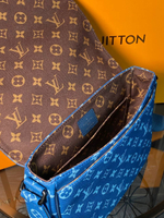 Сумка-мессенджер Louis Vuitton