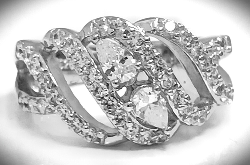 Ювелирное кольцо Эстерелла