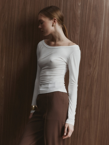 Лонгслив из вискозы, цвет белый