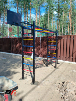 Монтаж уличной шведской стенки Sv Sport Рукоход (4 вертикальных столба)