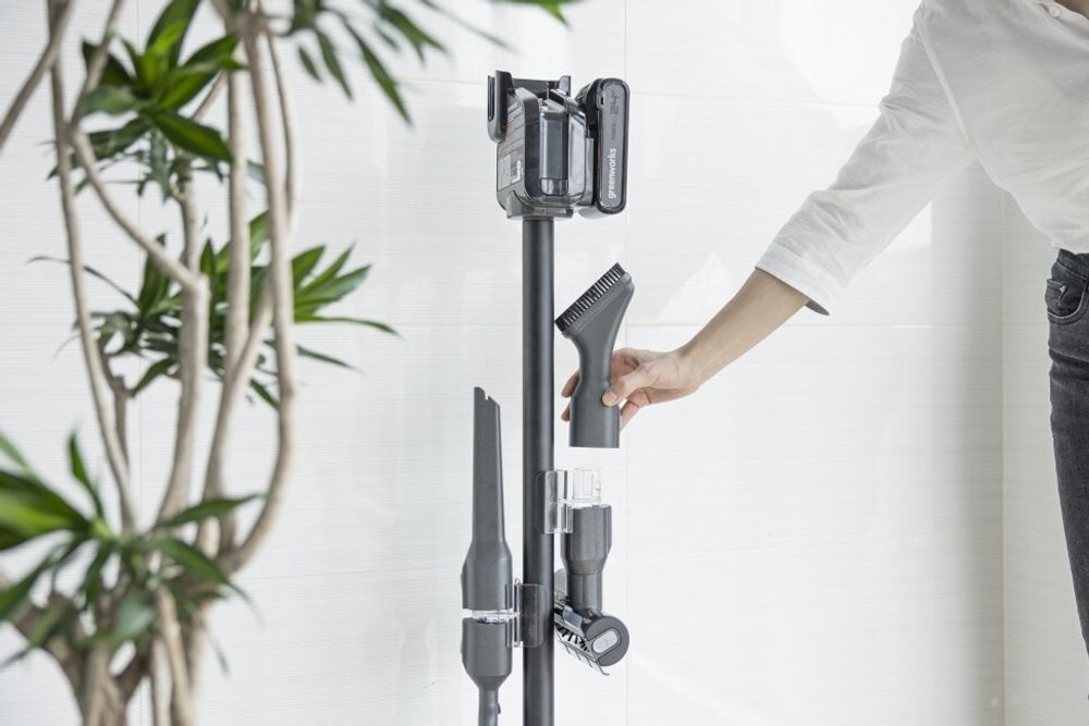 Пылесос беспроводной вертикальный аккумуляторный Greenworks 24В G24SVK4 с АКБ 4 А*ч и ЗУ, Арт. 4700607UB