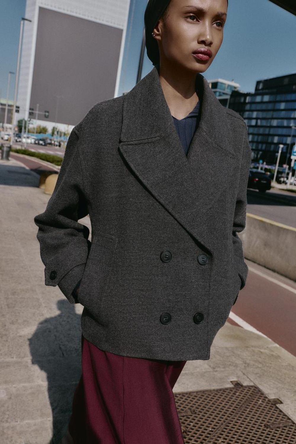 ZARA КОРОТКОЕ ДВУБОРТНОЕ ПАЛЬТО ИЗ МЯГКОЙ ТКАНИ, СЕРЫЙ