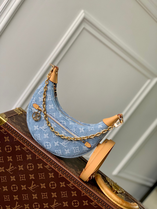 Louis Vuitton Loop