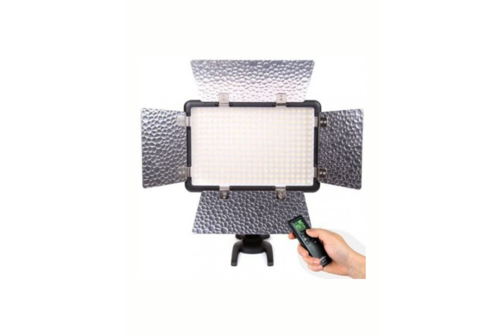 Осветитель светодиодный Godox LED308C II накамерный