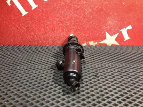 Цилиндр сцепления главный