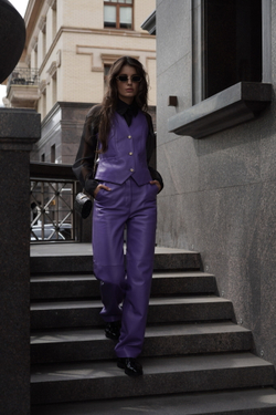 Брюки кожаные палаццо фиолетовые