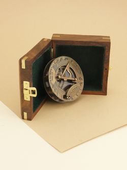 Nautical Морской компас в деревянном футляре