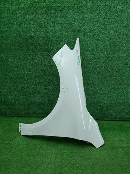 Крыло переднее левое Mercedes CLA C117 (2013-2019)