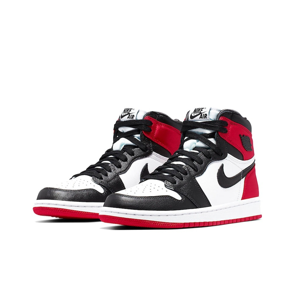 Кроссовки Air Jordan 1 Retro High Satin Black Toe