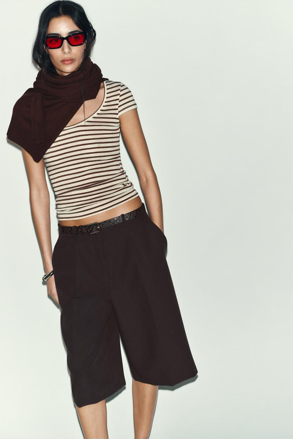 ZARA ФУТБОЛКА В ПОЛОСКУ С КОРОТКИМ РУКАВОМ, ЭКРЮ/КОРИЧНЕВЫЙ