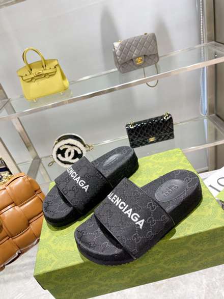 Gucci Slides