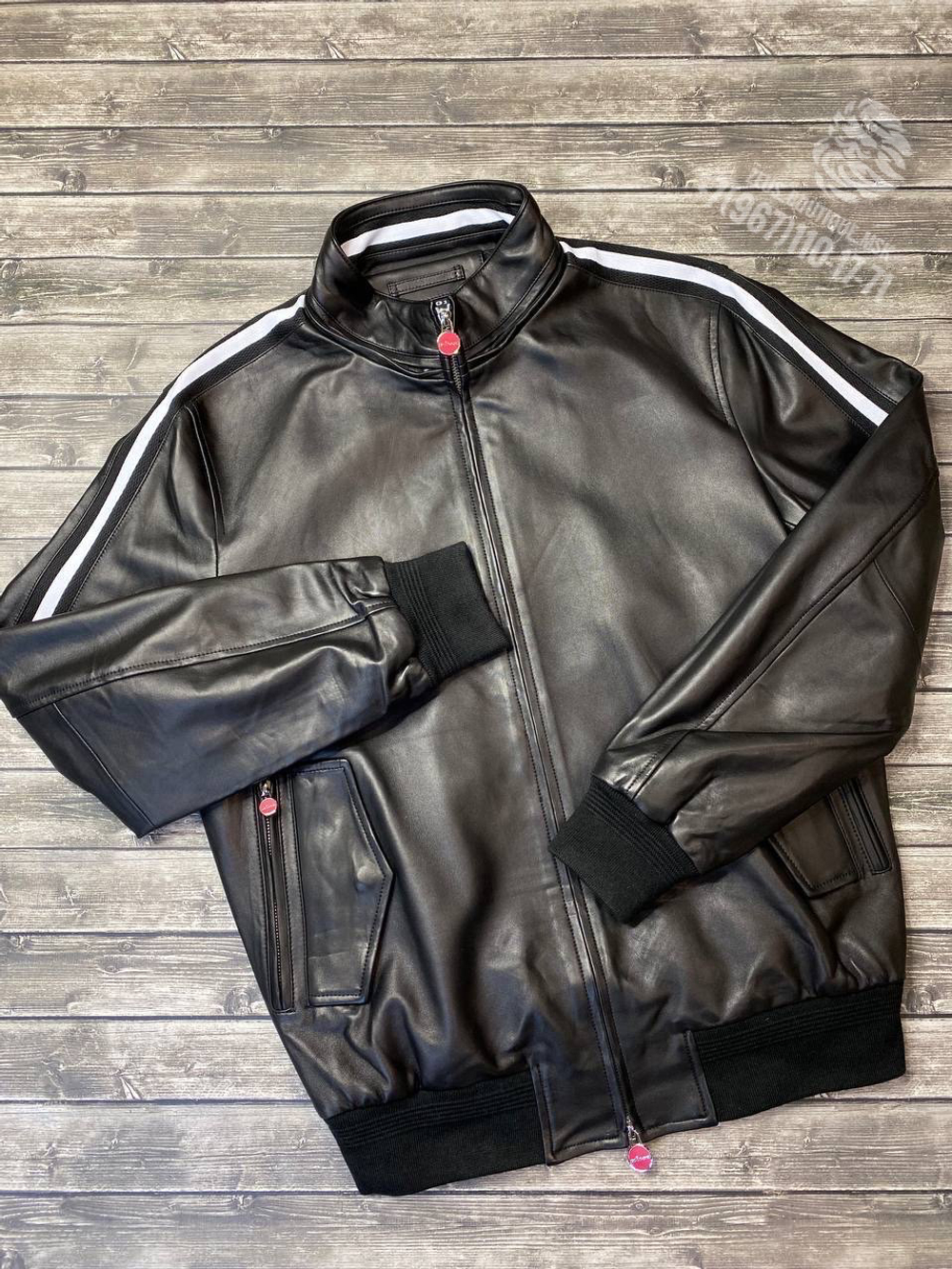 Кожаная куртка Kiton