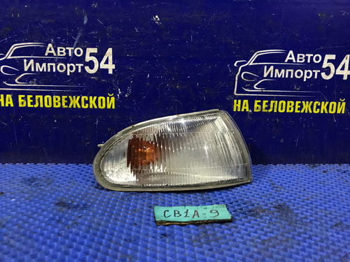 Габарит правый MITSUBISHI LANCER 1994