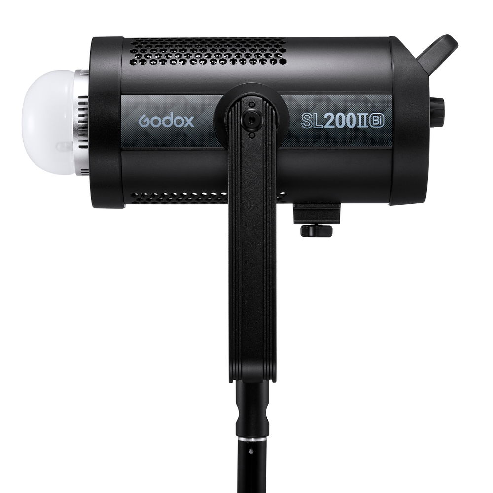 Осветитель светодиодный Godox SL200II Bi студийный