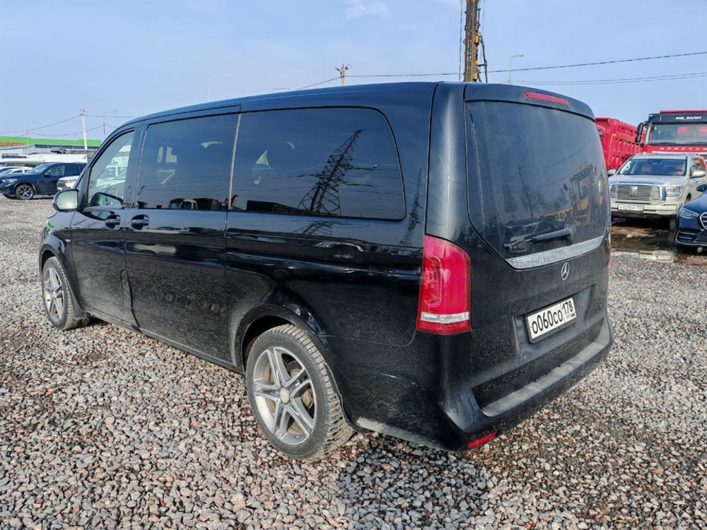 Mercedes-Benz V-CLASS 220 d Avantgarde 4MATIC